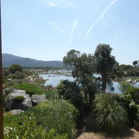 F2 Vecchio Vue Sur Les Salines *