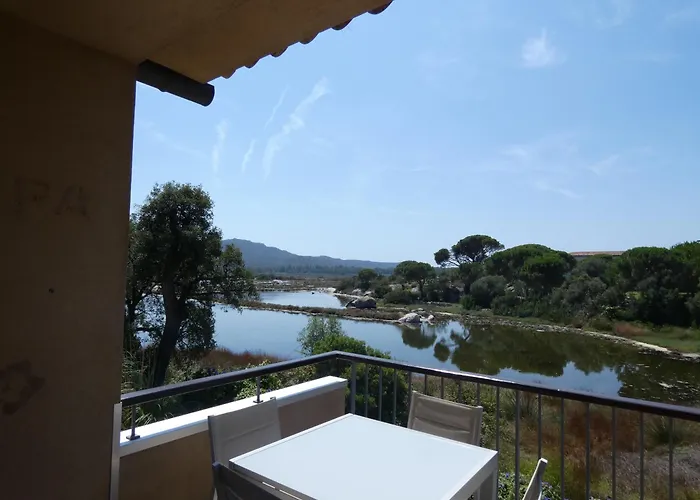 F2 Vecchio Vue Sur Les Salines